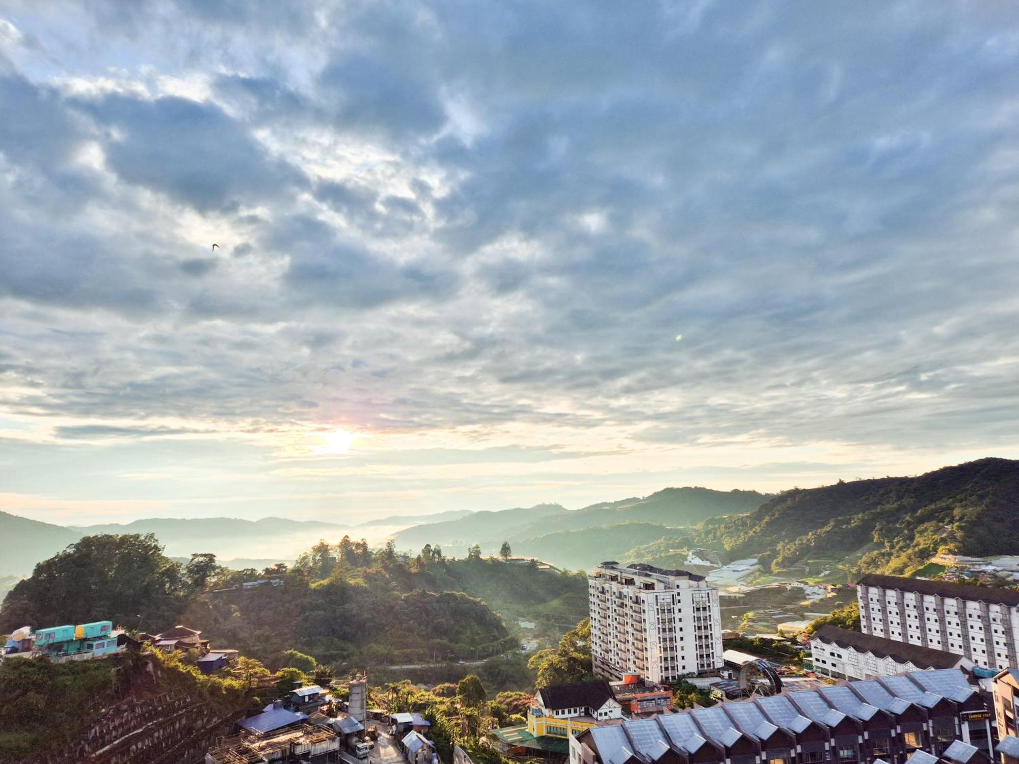 Mossy Forest Family Retreat Iii, 2-8pax, Sunrise View, Apartment *